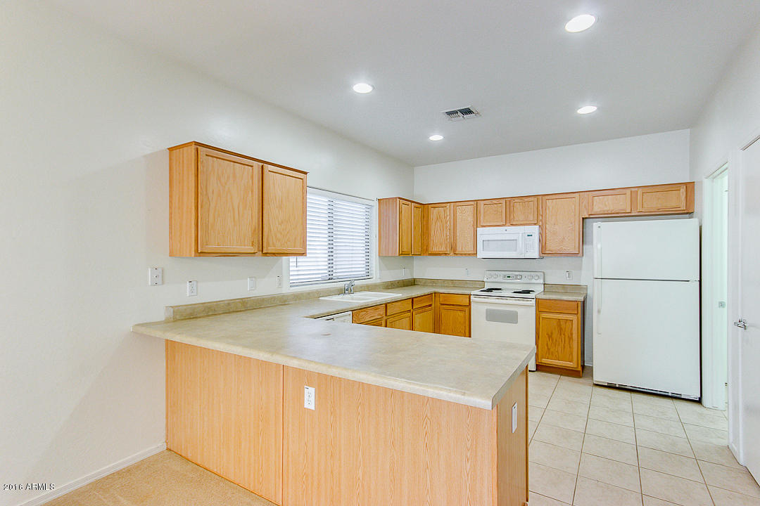 2747 East Superior Road San Tan Valley, AZ 85143 - Photo 9 of 24 09-Superior_Photos