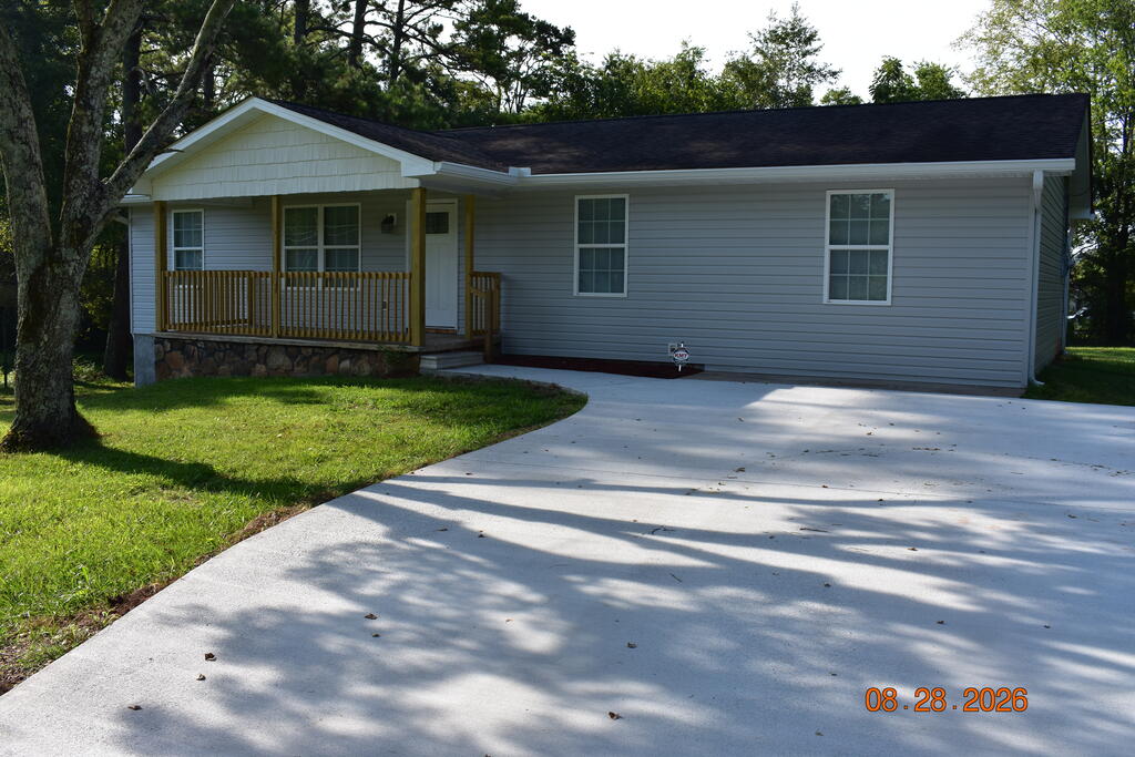 171 Farrar Road Cohutta, GA 30710 - Photo 10 of 24 Concrete driveway, Plenty of parking on this extra wide driveway.