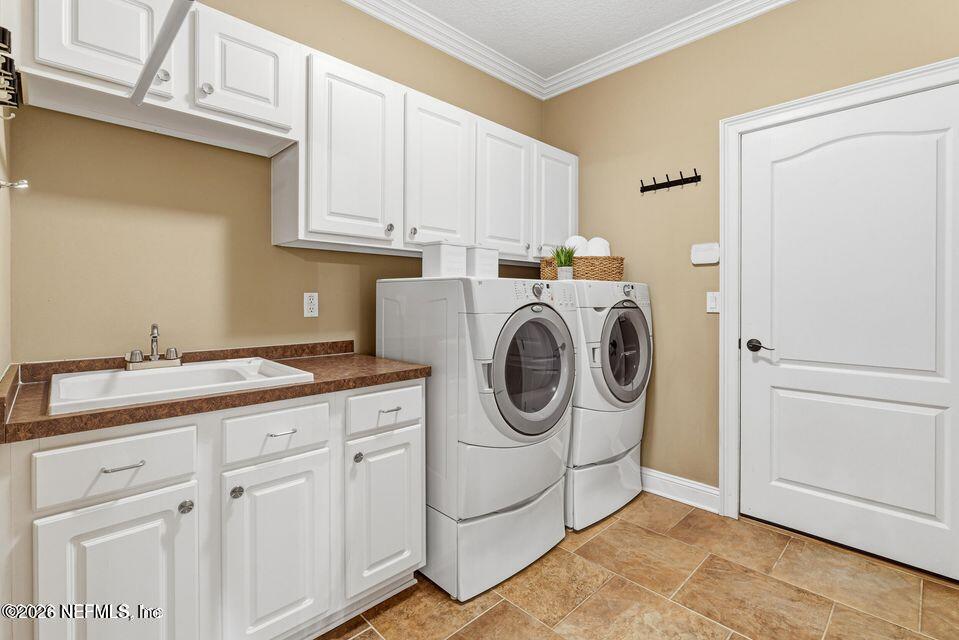 114 Warren Circle Fruit Cove, FL 32259 - Photo 28 of 30 Warren Circle Laundry Room