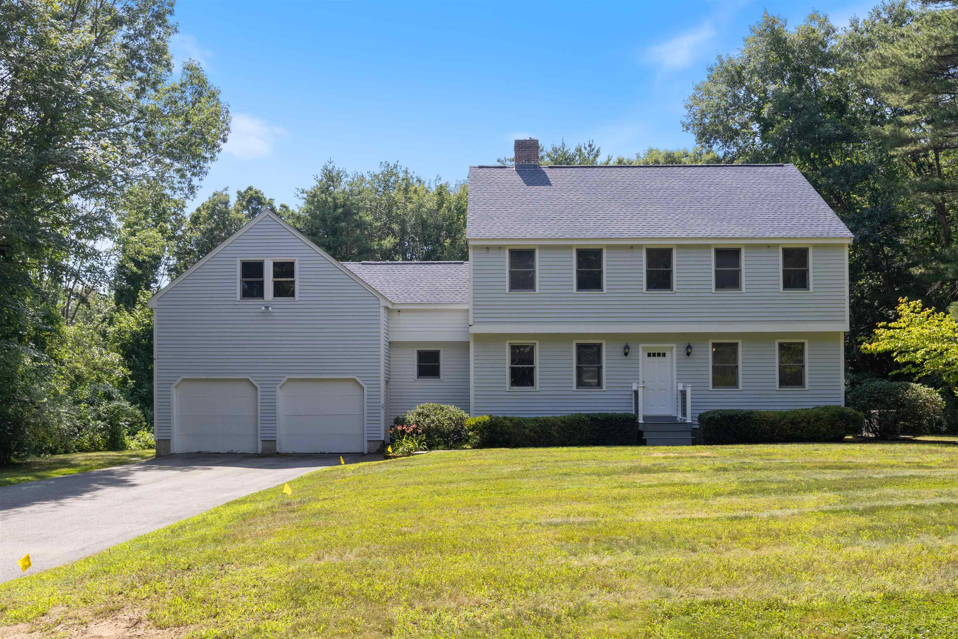 5 Huntington Place Hampton, NH 03842 - Photo 2 of 47