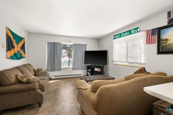 $500,000 | 2417 Vermilion Road, Duluth, MN 55803