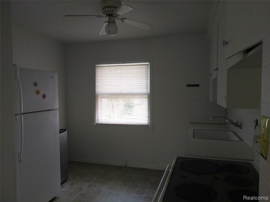 20661 Moross Road Detroit, MI 48224 - Photo 12 of 15 IMG_20170523_144353.jpg