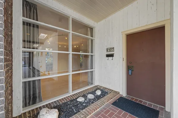$2,900 | 9107 Timberside Drive, Houston, TX 77025