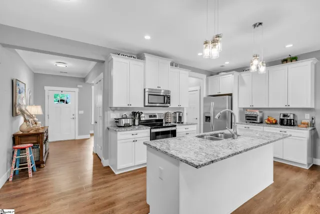 $380,000 | 542 Drayton Hall Boulevard, Duncan, SC 29334