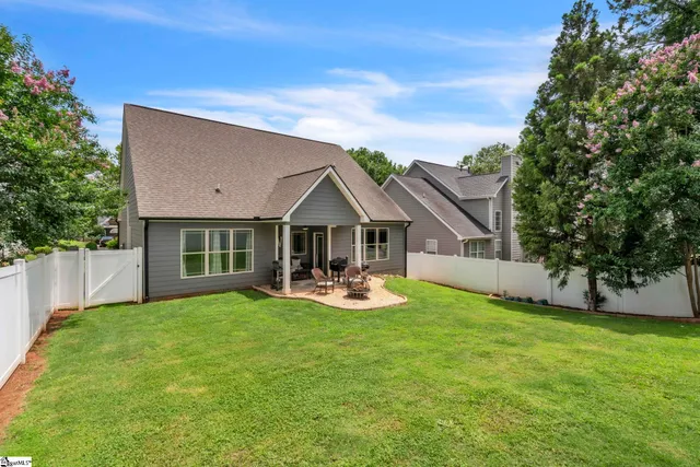 $380,000 | 542 Drayton Hall Boulevard, Duncan, SC 29334