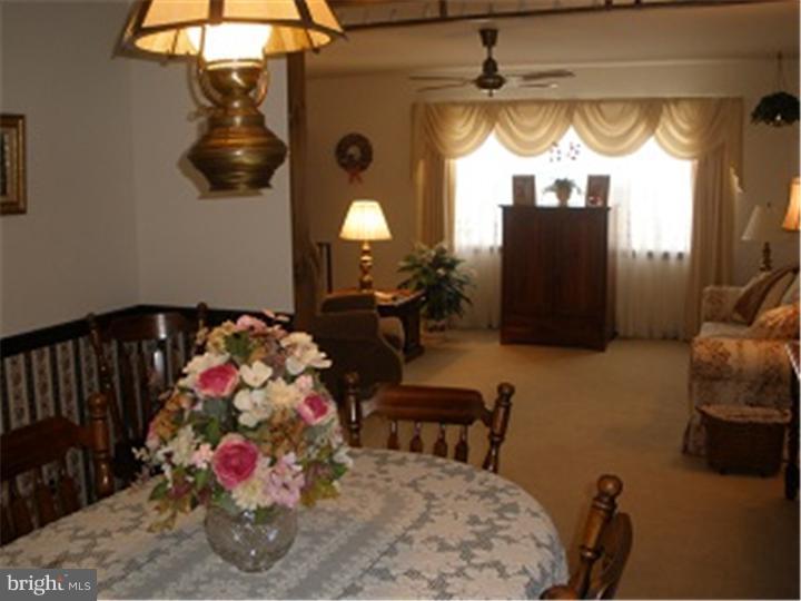 11 Fort Sumpter Road Pennsville, NJ 08070 - Photo 3 of 20 Dining Room