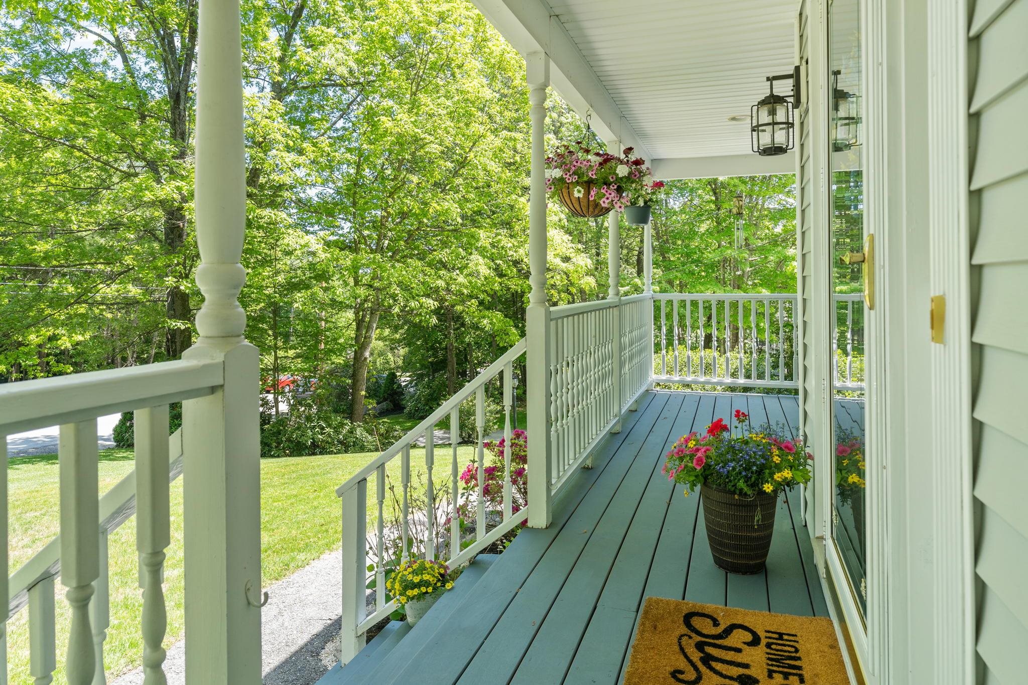 54 Victoria Farm Road Fremont, NH 03044 - Photo 4 of 40 Gallery Image 4