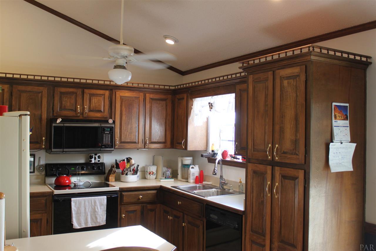 3341 Bo Peg Road Cantonment, FL 32533 - Photo 4 of 17 Gallery Image 4