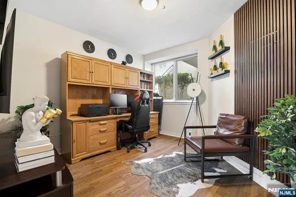 $7,500 | 600 Harbor Boulevard, Unit 870, Weehawken, NJ 07086