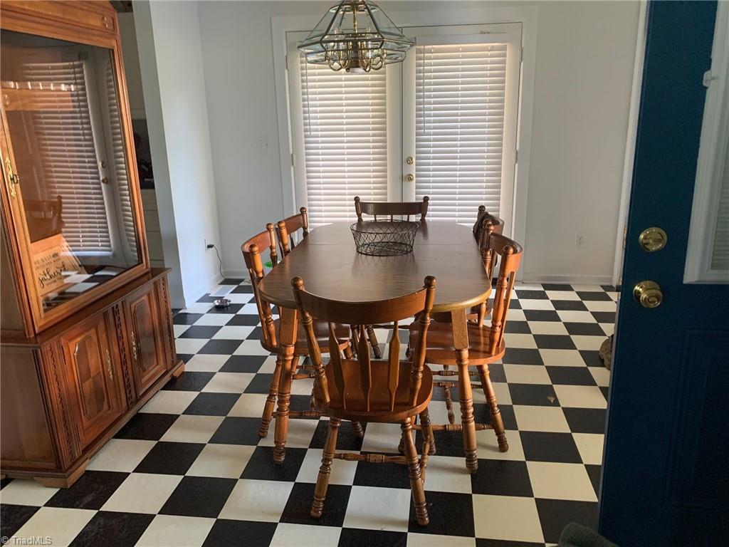 801 Sain Road Mocksville, NC 27028 - Photo 4 of 11 Dining Room
