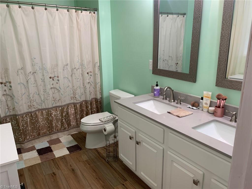 801 Sain Road Mocksville, NC 27028 - Photo 8 of 11 Master Bath