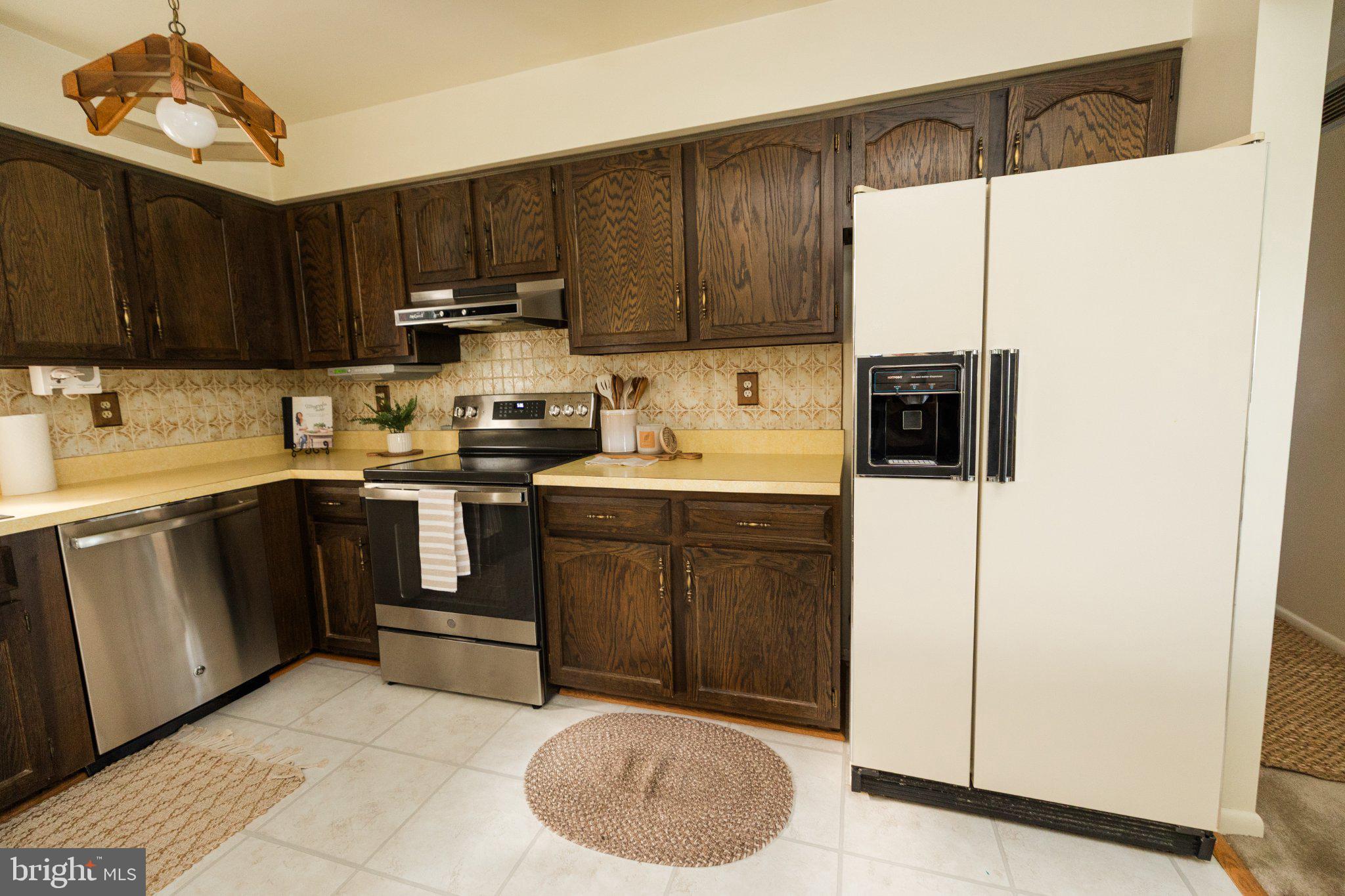 11307 Treeview Lane Monrovia, MD 21770 - Photo 9 of 63 Charming kitchen with classic appeal.