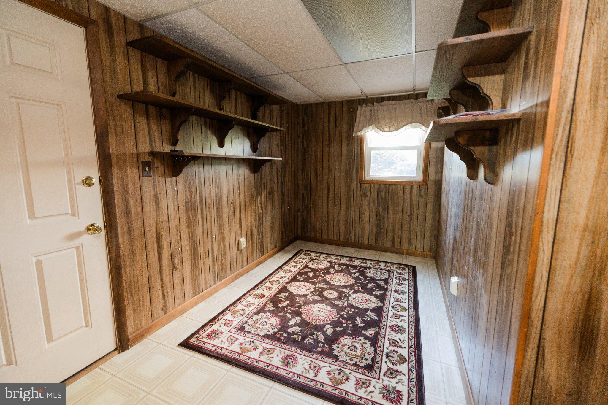 11307 Treeview Lane Monrovia, MD 21770 - Photo 95 of 116 Cozy nook with rustic charm.