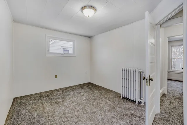 $2,499 | 595 Hawthorne Avenue East, St. Paul, MN 55130