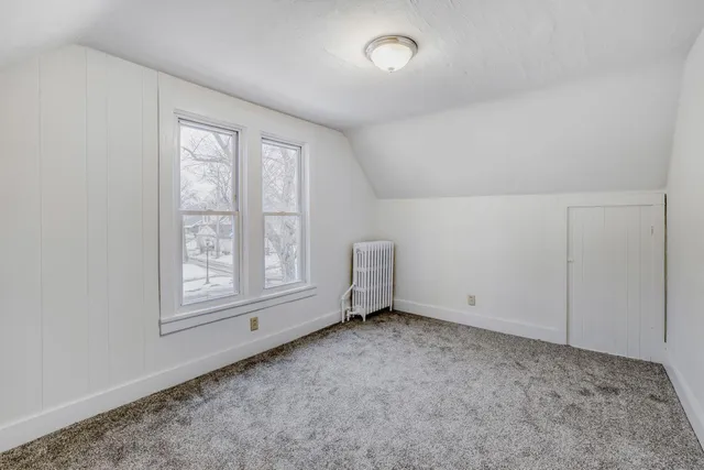 $2,499 | 595 Hawthorne Avenue East, St. Paul, MN 55130