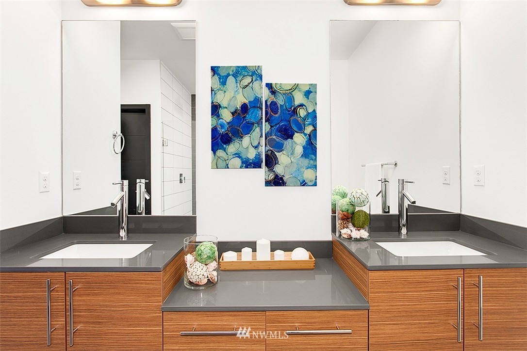 2838 Southwest Genesee Street, Unit A Seattle, WA 98126 - Photo 11 of 24 Gallery Image 11