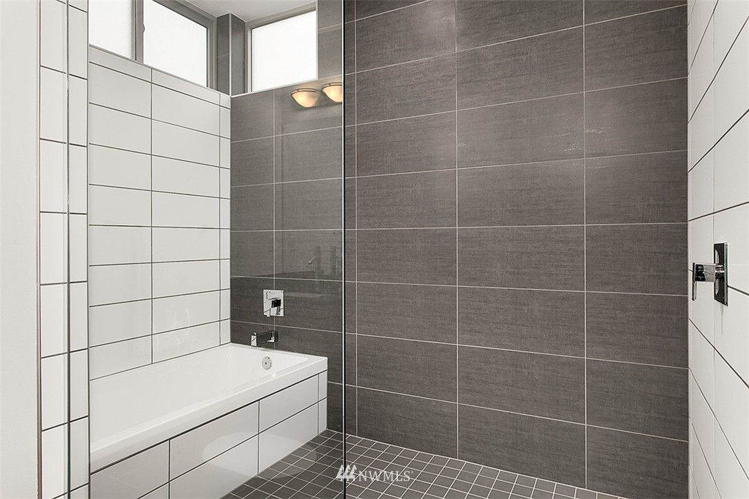 2838 Southwest Genesee Street, Unit A Seattle, WA 98126 - Photo 20 of 24 Gallery Image 20