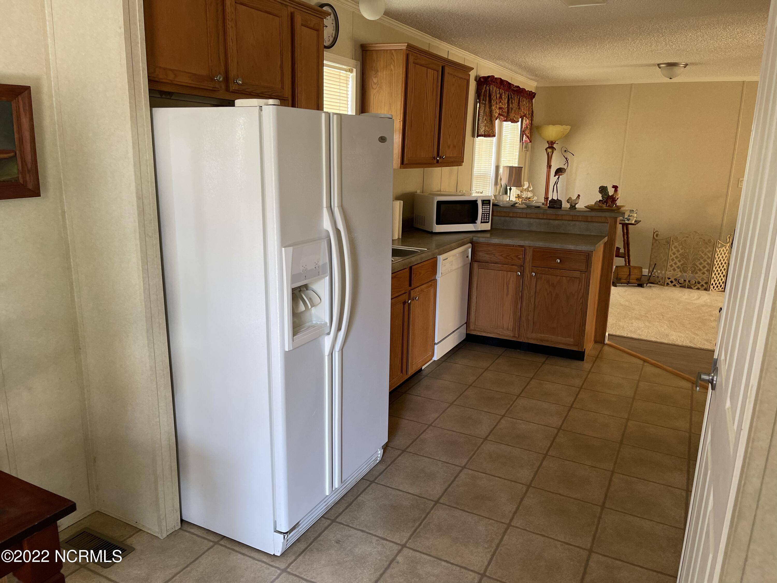 149 Trout Street Holly Ridge, NC 28445 - Photo 3 of 21 43CFBF20-3687-4F26-A428-BDDCD462E0B6
