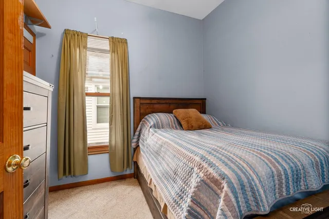 $209,900 | 261 Perry Street, Elgin, IL 60123