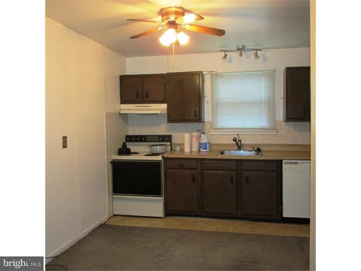 14 3 Rivers Drive Newark, DE 19702 - Photo 4 of 21 Kitchen