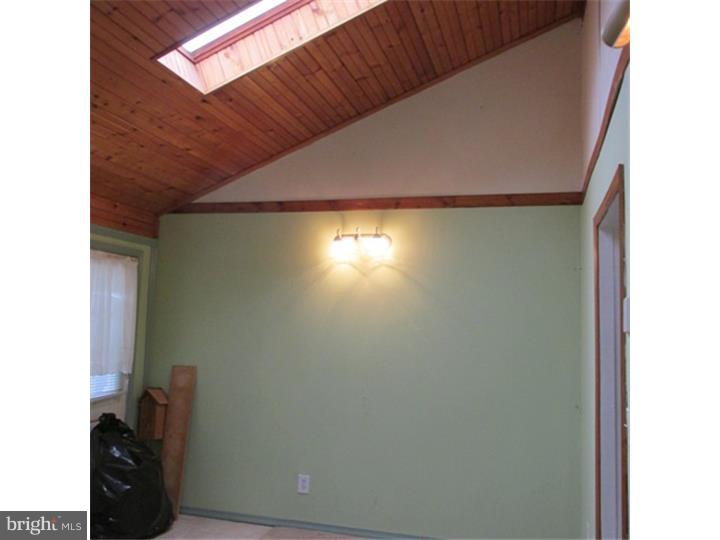 14 3 Rivers Drive Newark, DE 19702 - Photo 9 of 21 Family Room