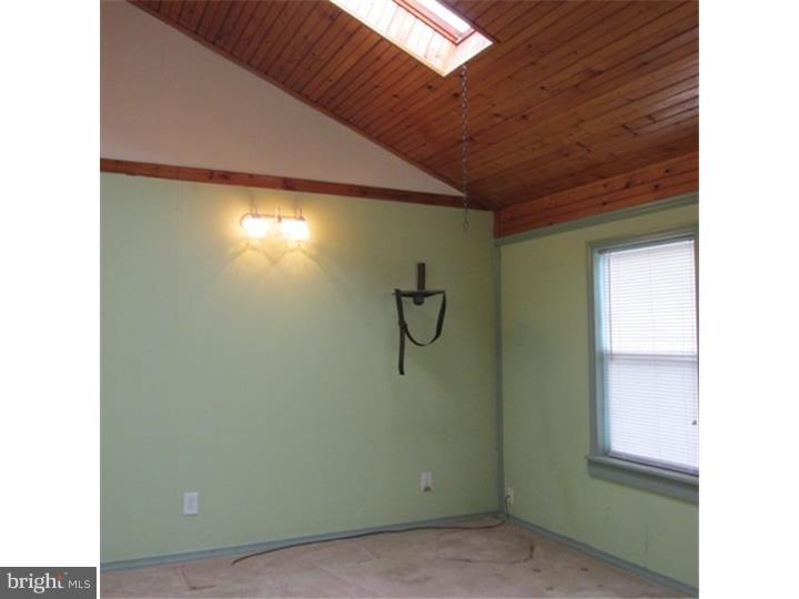 14 3 Rivers Drive Newark, DE 19702 - Photo 10 of 21 Family Room