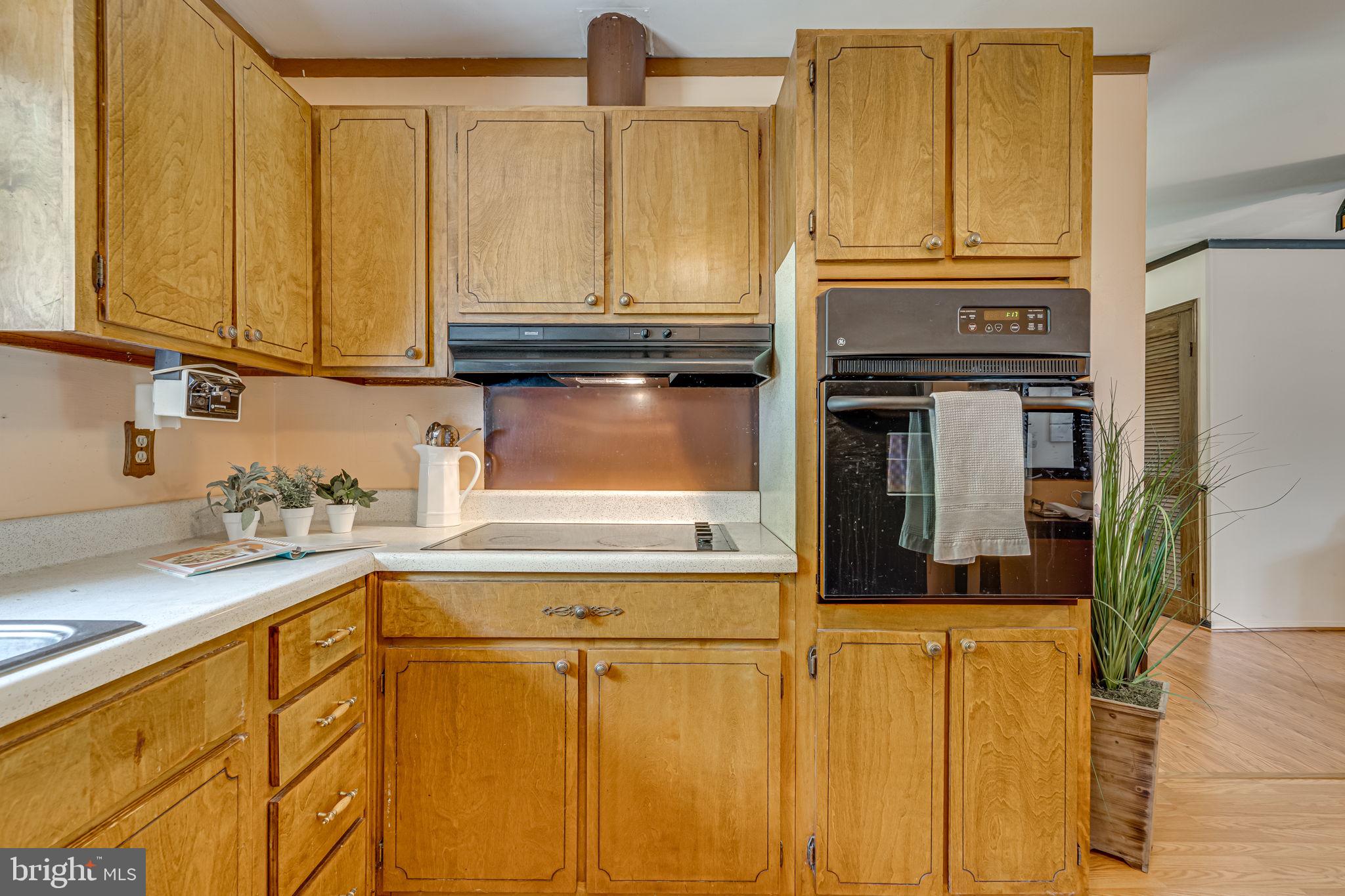 44082 Louisdale Road California, MD 20619 - Photo 17 of 35 kitchen