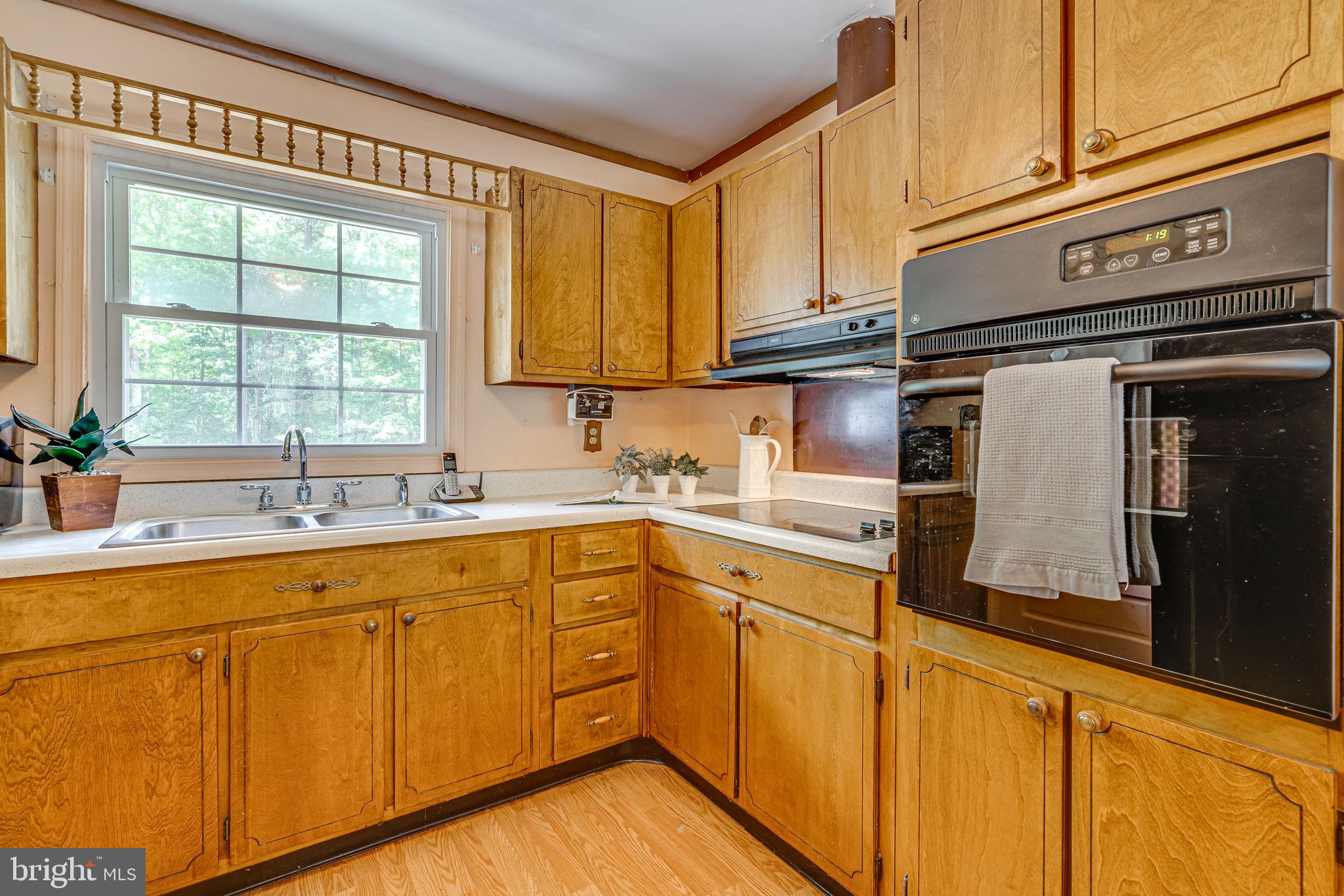 44082 Louisdale Road California, MD 20619 - Photo 18 of 35 kitchen