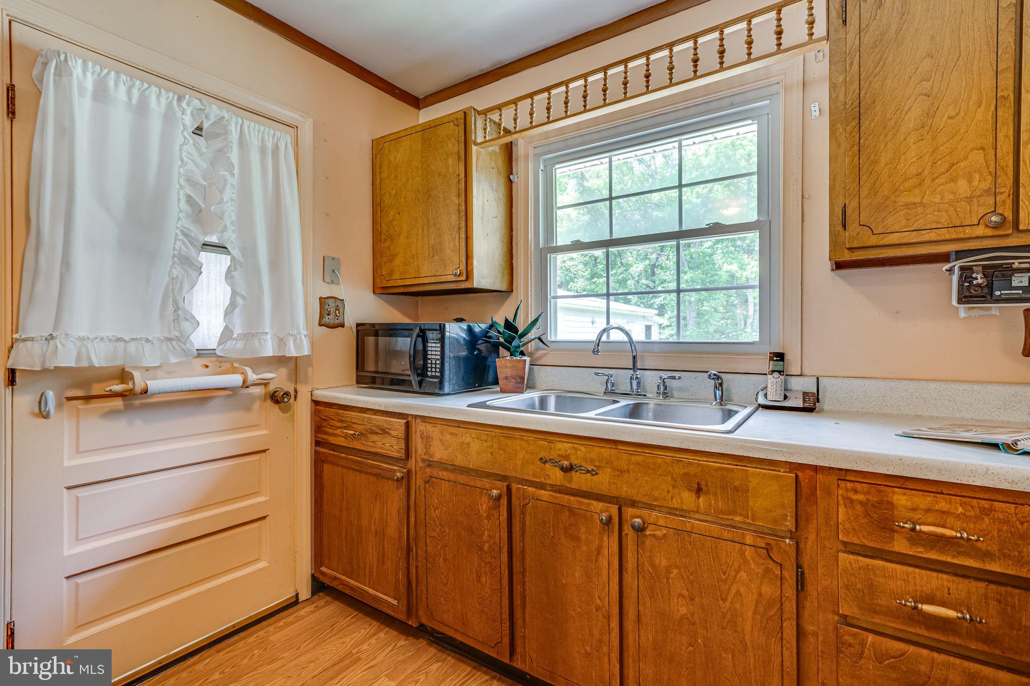 44082 Louisdale Road California, MD 20619 - Photo 19 of 35 kitchen