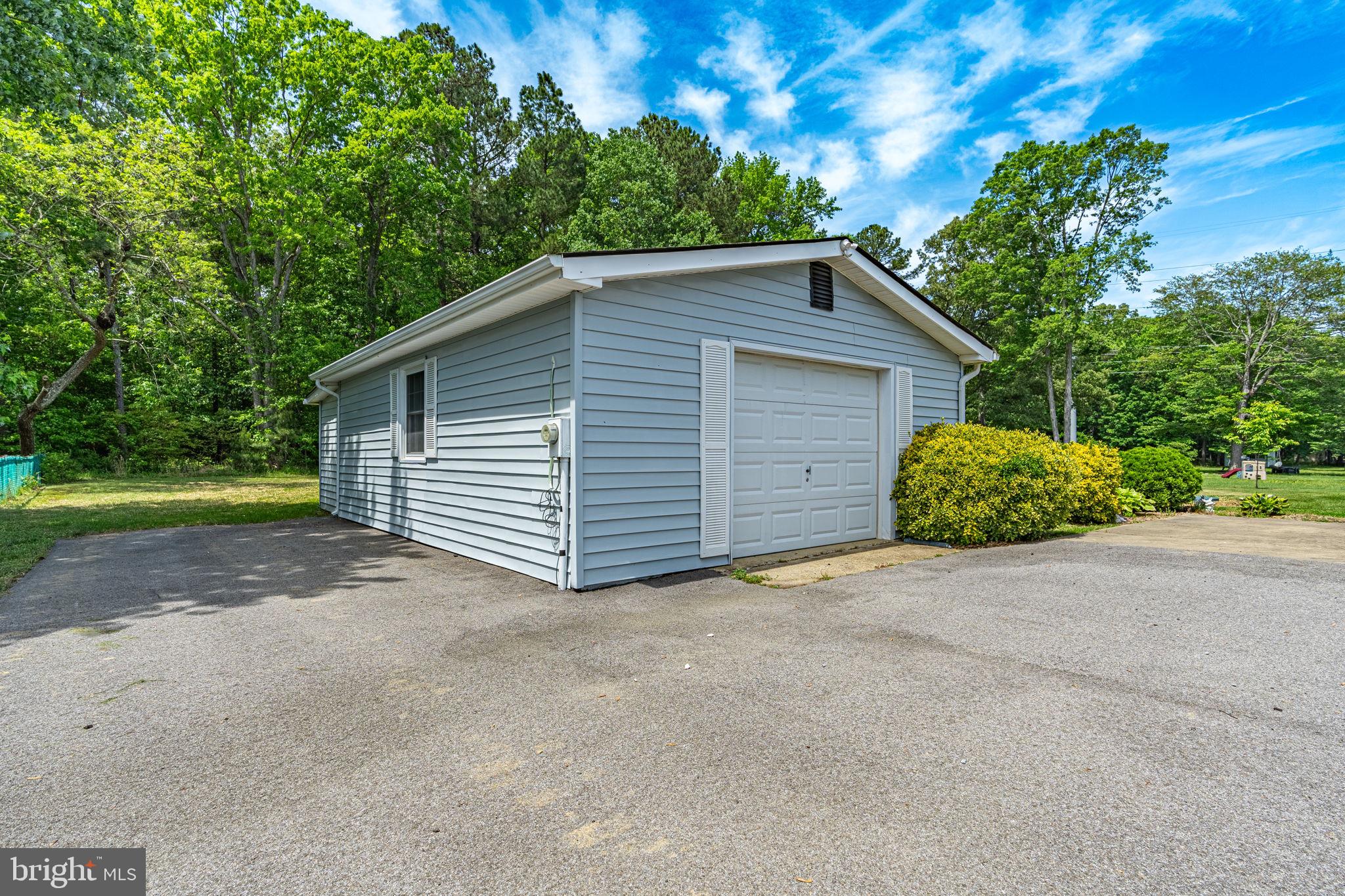 44082 Louisdale Road California, MD 20619 - Photo 32 of 35 Garage