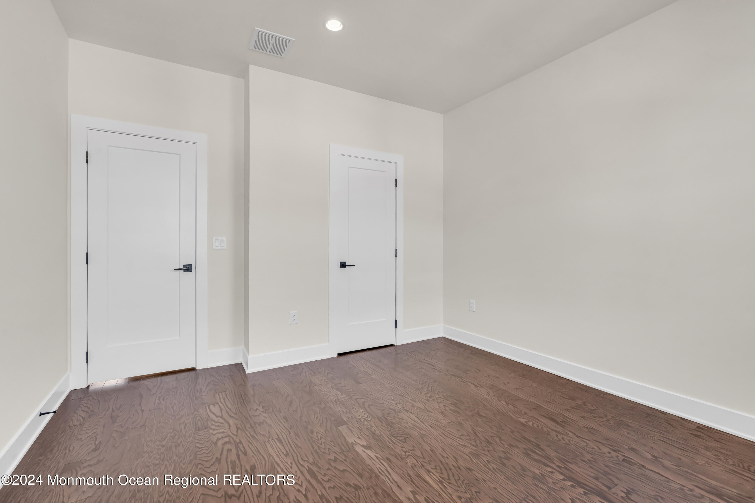 6 Augustus Drive Middletown, NJ 07748 - Photo 17 of 28 a view of room