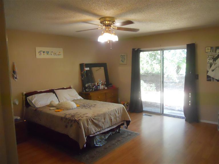 42586 Road 48 Reedley, CA 93654 - Photo 6 of 13