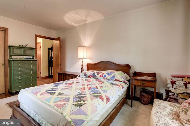 $870,000 | 5318 Sangamore Road, Bethesda, MD 20816