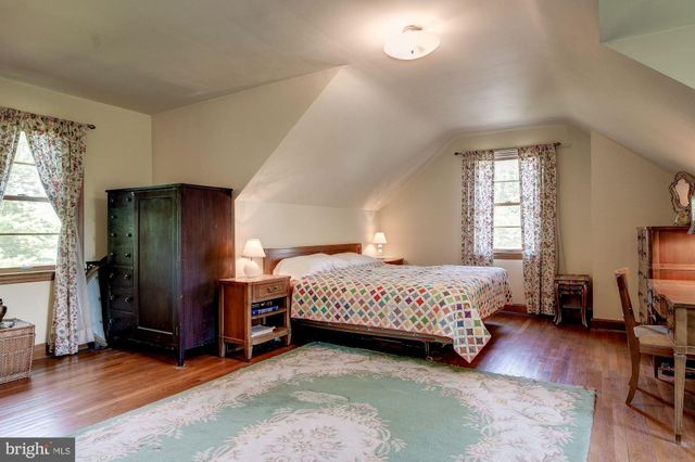 $870,000 | 5318 Sangamore Road, Bethesda, MD 20816