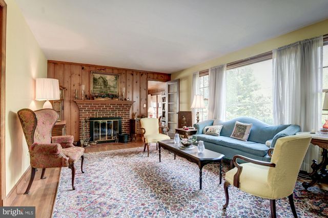 $870,000 | 5318 Sangamore Road, Bethesda, MD 20816