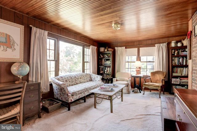 $870,000 | 5318 Sangamore Road, Bethesda, MD 20816