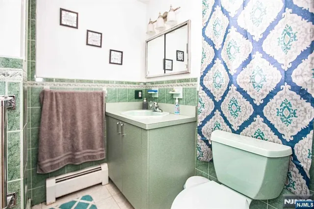 $1,650 | 14 Green Court, Lodi, NJ 07644