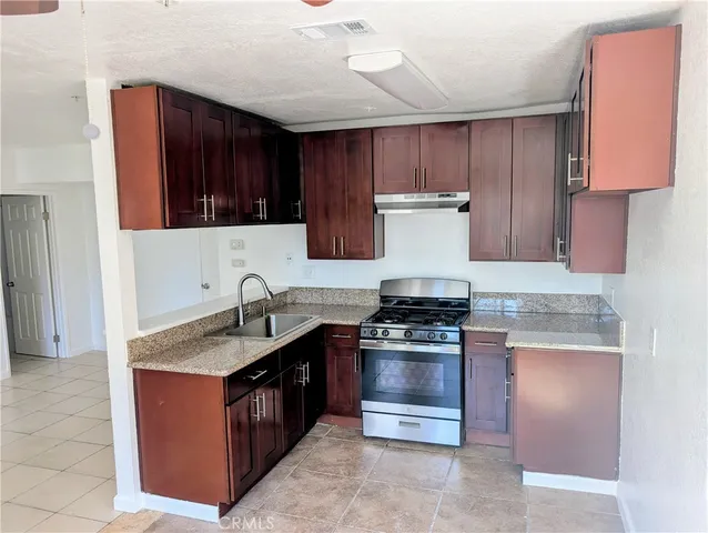 $16,750,000 | 1327 North Ross Street, Santa Ana, CA 92706