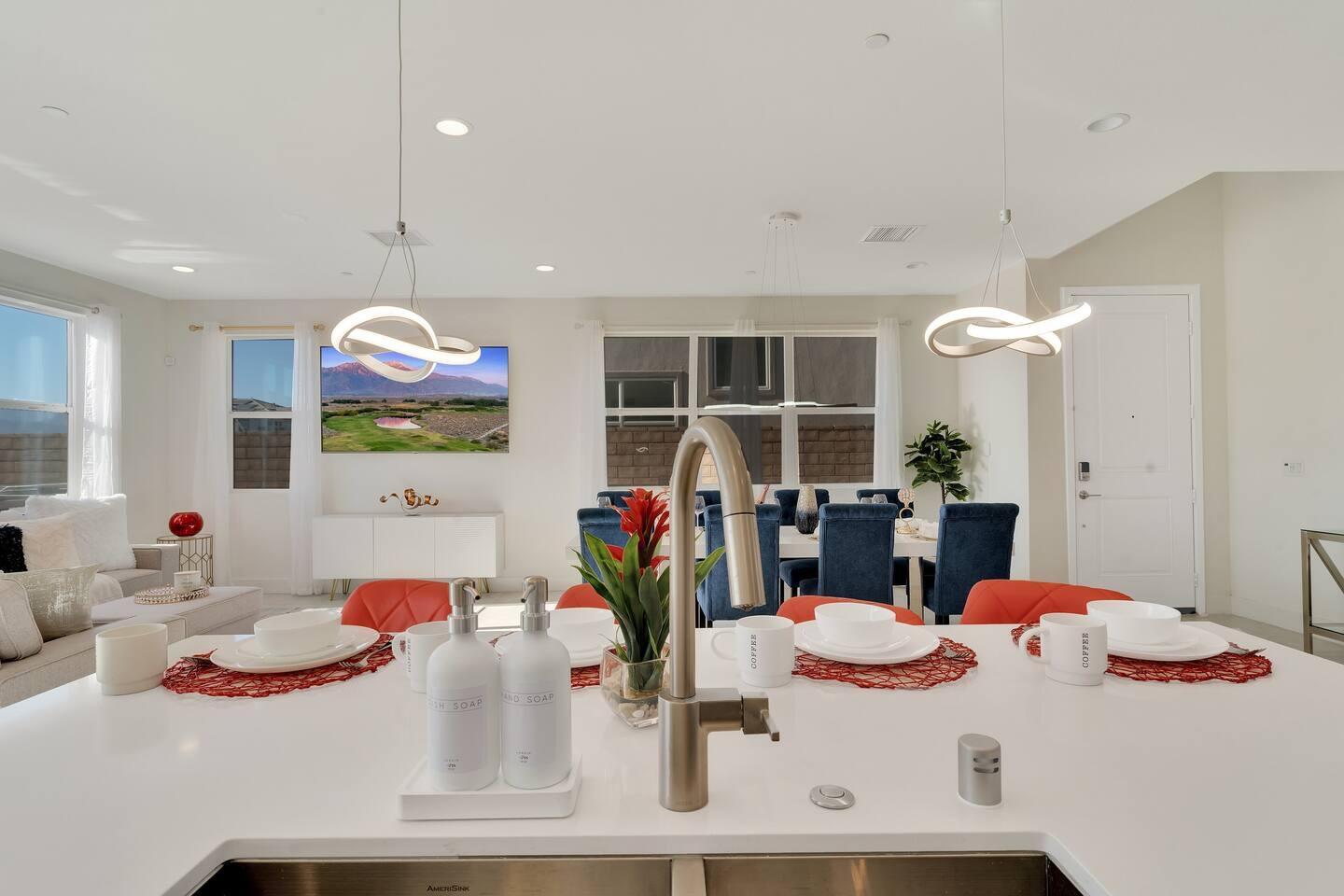 84635 Lago Brezza Drive Indio, CA 92203 - Photo 7 of 39 a view of a dining room with furniture