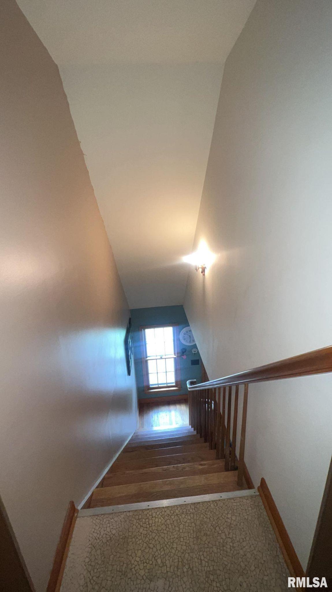 709 West Webster Street Benton, IL 62812 - Photo 21 of 38