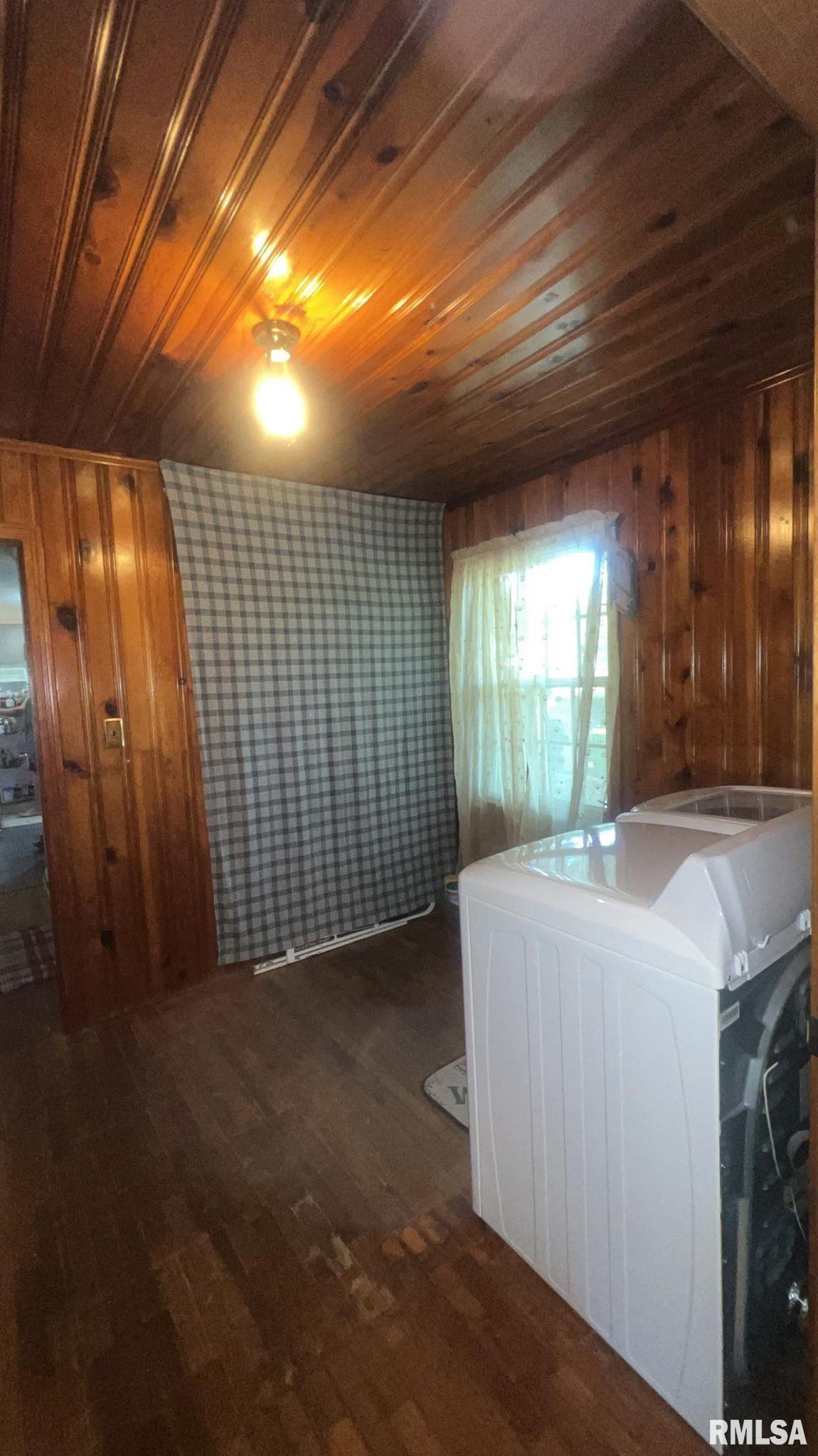 709 West Webster Street Benton, IL 62812 - Photo 33 of 38