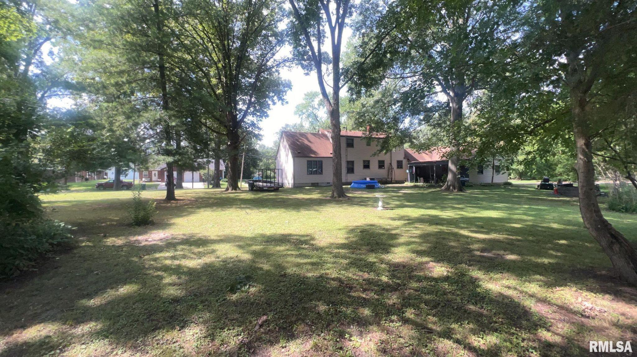 709 West Webster Street Benton, IL 62812 - Photo 6 of 38