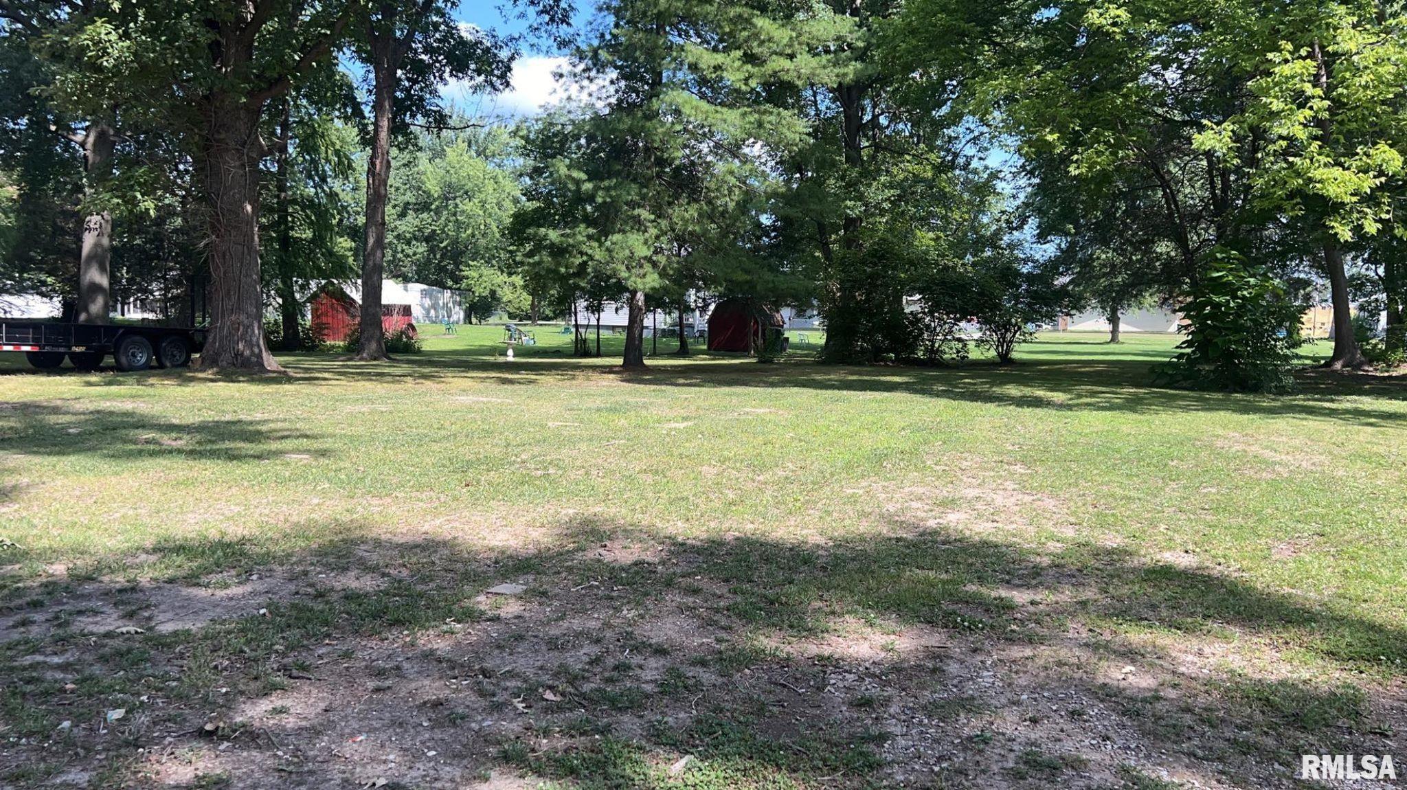 709 West Webster Street Benton, IL 62812 - Photo 9 of 38