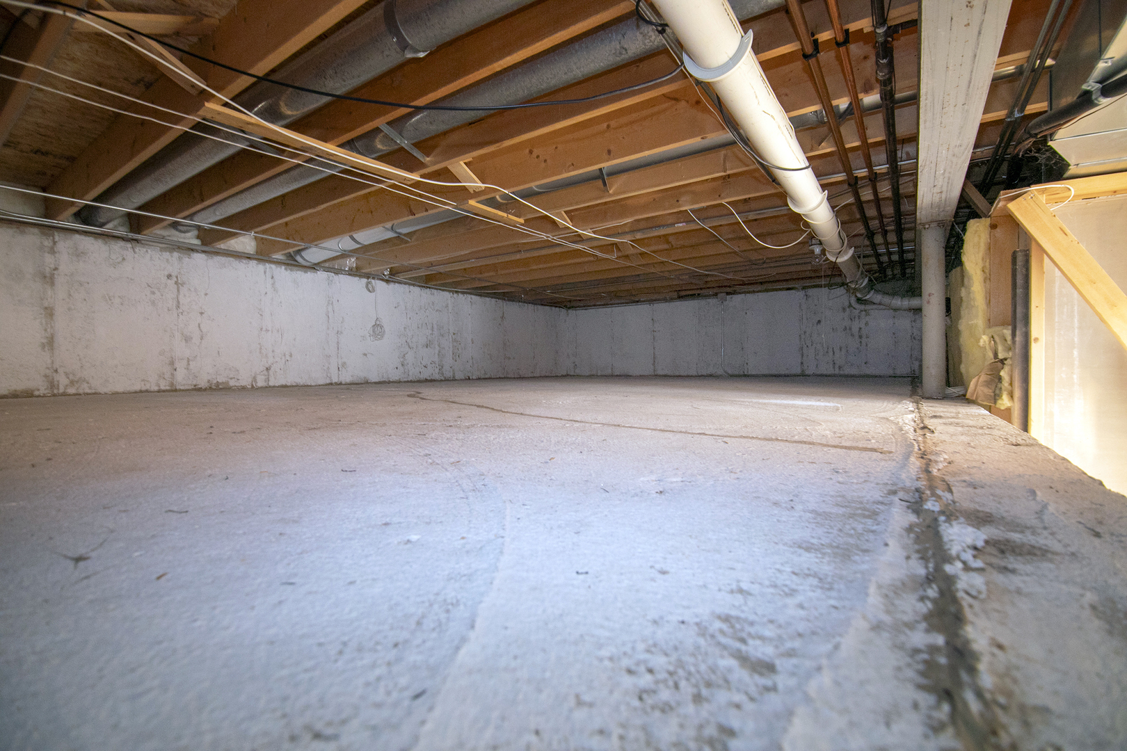 1675 Rosehall Lane Elgin, IL 60123 - Photo 34 of 49 a view of an empty room