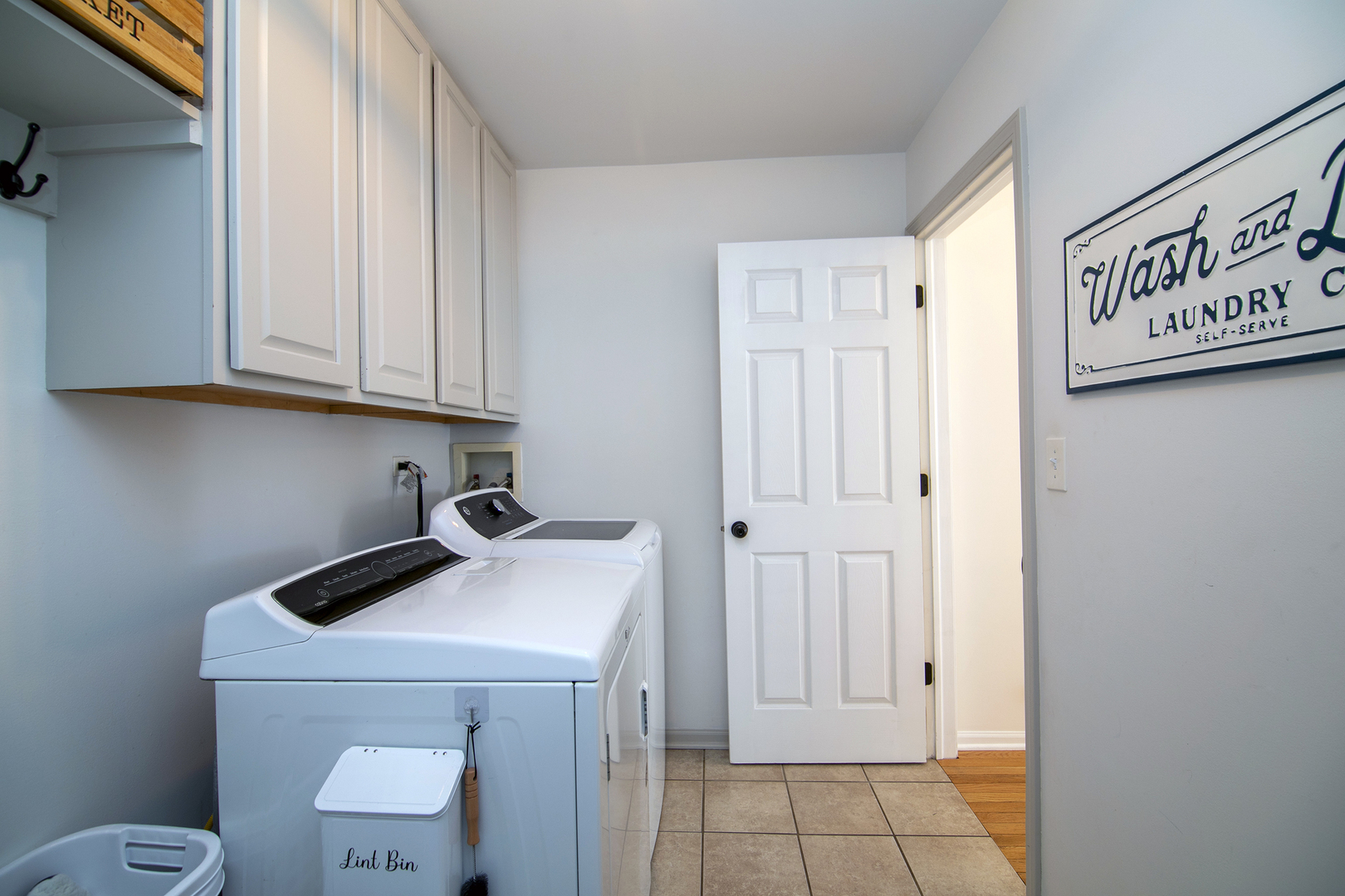 1675 Rosehall Lane Elgin, IL 60123 - Photo 37 of 49 a utility room with dryer and washer