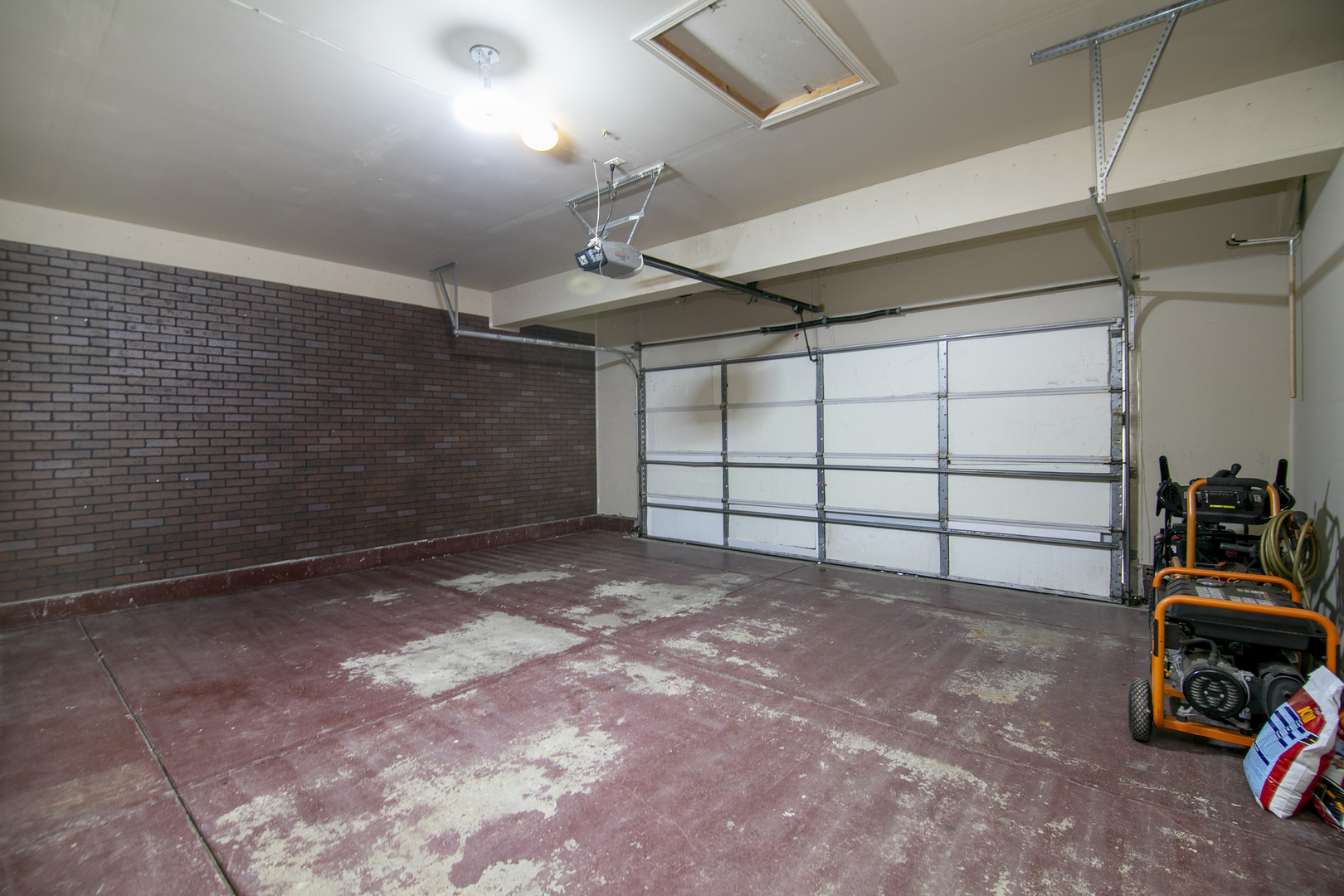 1675 Rosehall Lane Elgin, IL 60123 - Photo 44 of 49 a view of a garage