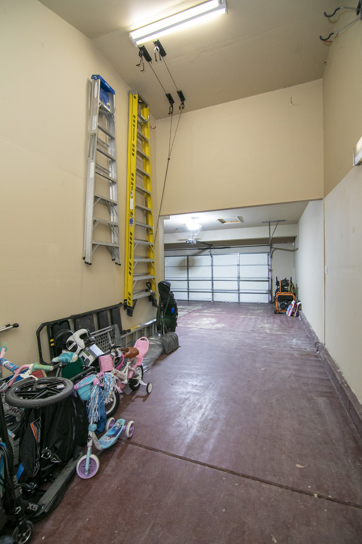 1675 Rosehall Lane Elgin, IL 60123 - Photo 45 of 49 a view of livingroom with toys