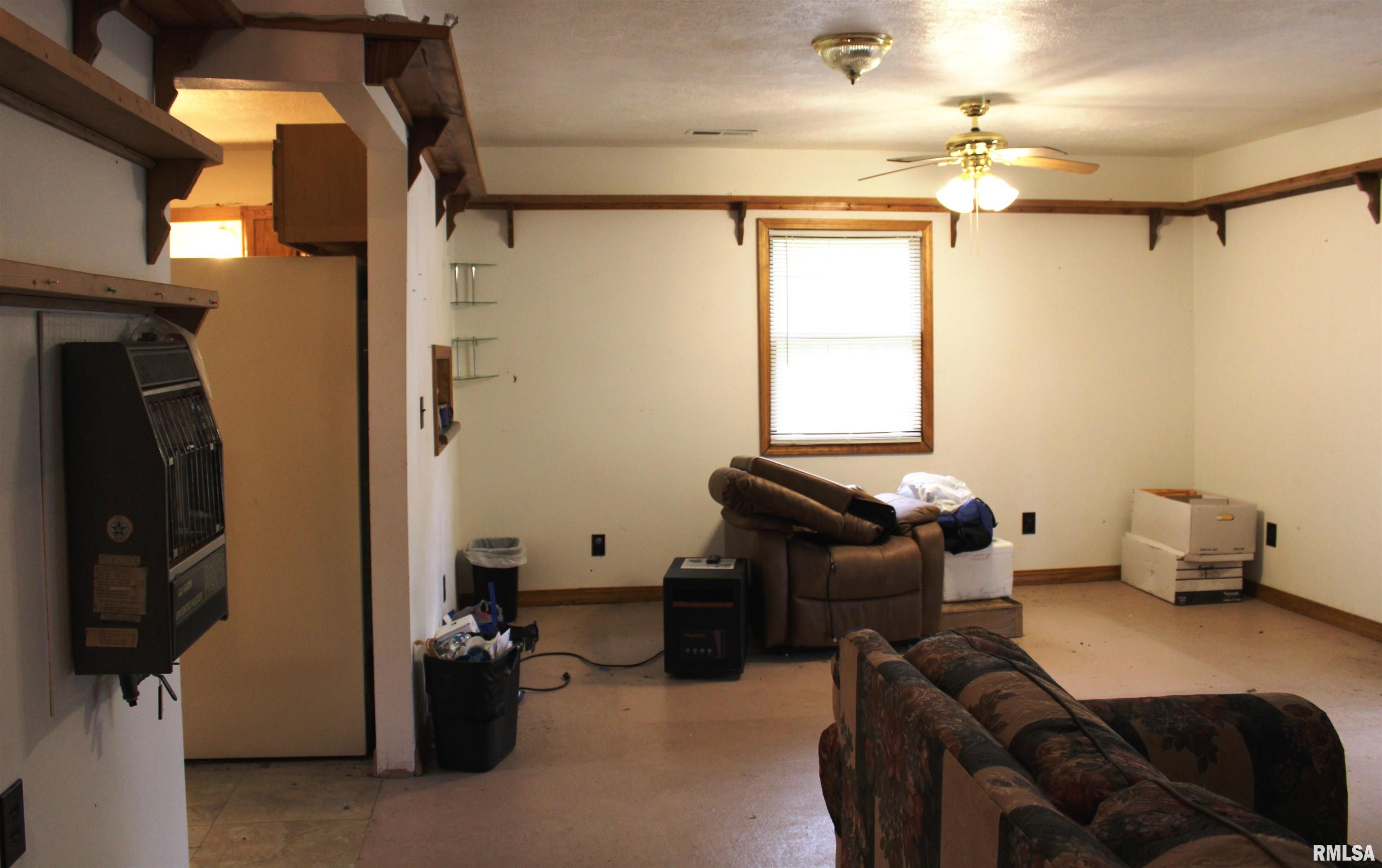 3269 Nation Road Salem, IL 62881 - Photo 5 of 13 Gallery Image 5