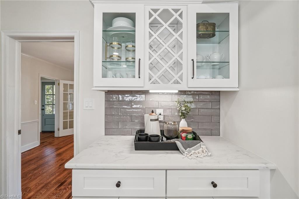 907 Sunset Drive High Point, NC 27262 - Photo 13 of 50 Love the extra counter space ~ Great Coffee Bar!