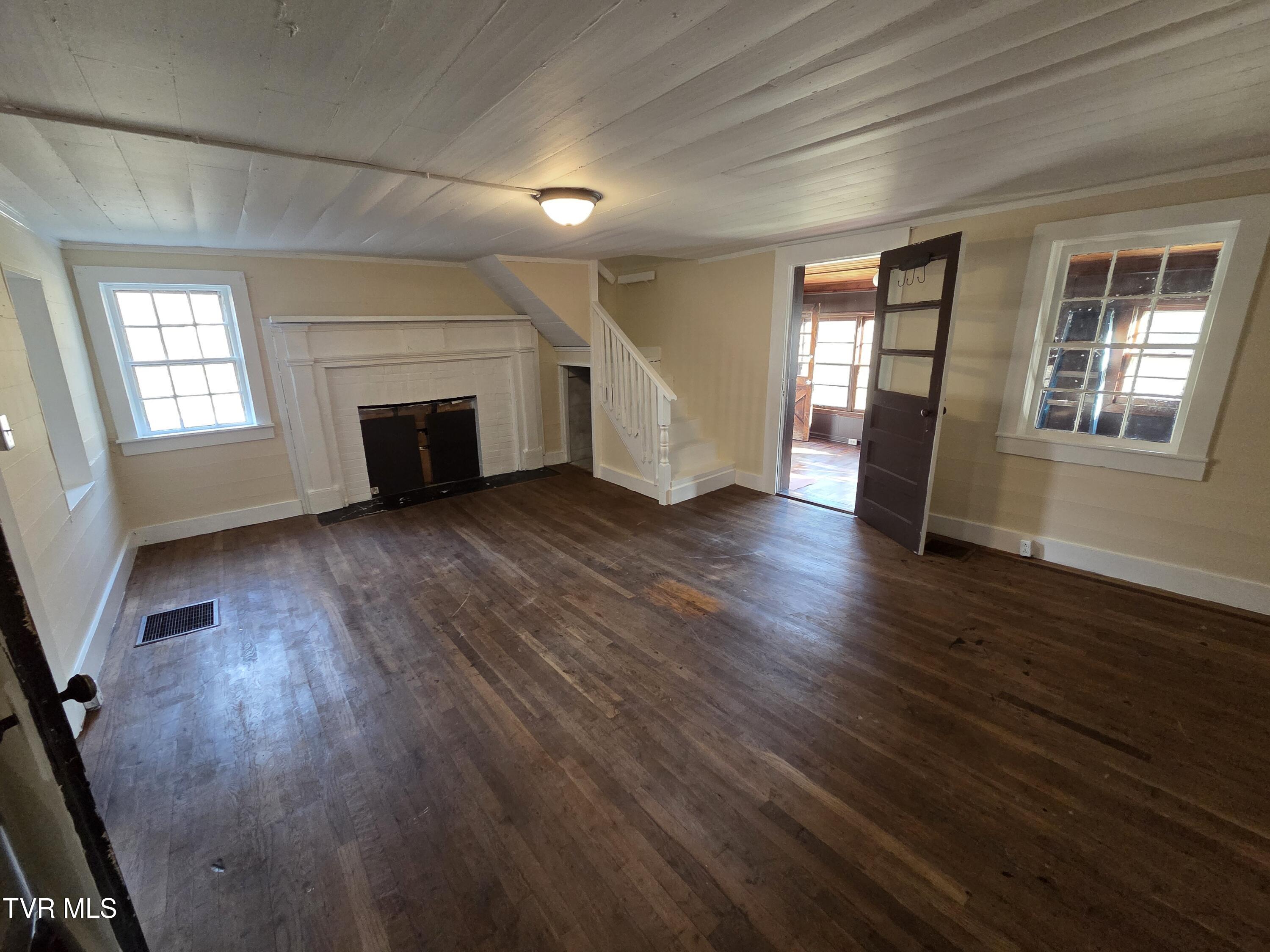 100 Eisenhower Road Jonesborough, TN 37659 - Photo 12 of 34 12